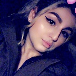 Meet your Posher, Rose